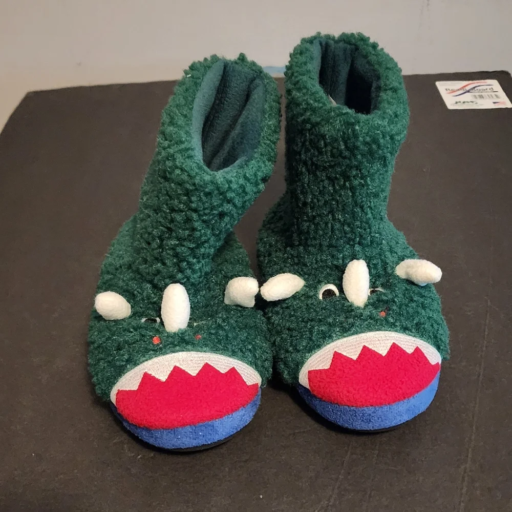 Totes dino slippers 13-1 toddler
